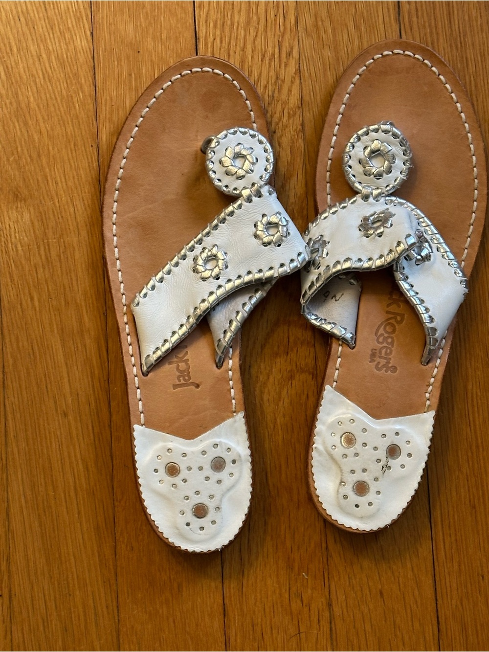 Jack Rogers White Leather Navajo-Style Medallion Sandals Boho Festival - Picture 1 of 9